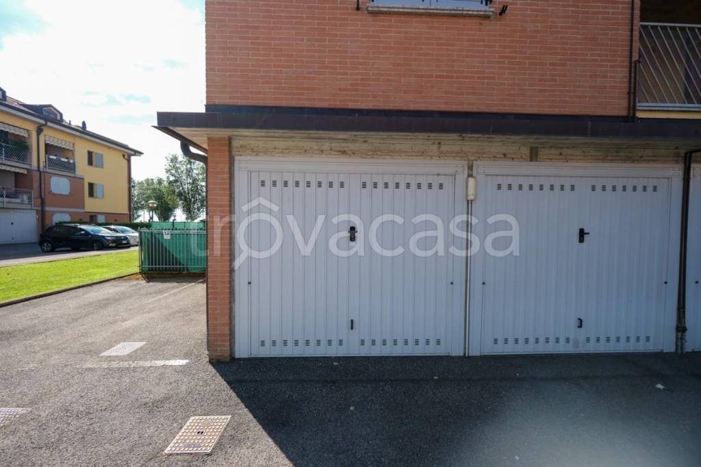 appartamento in vendita a Vermezzo con Zelo in zona Vermezzo