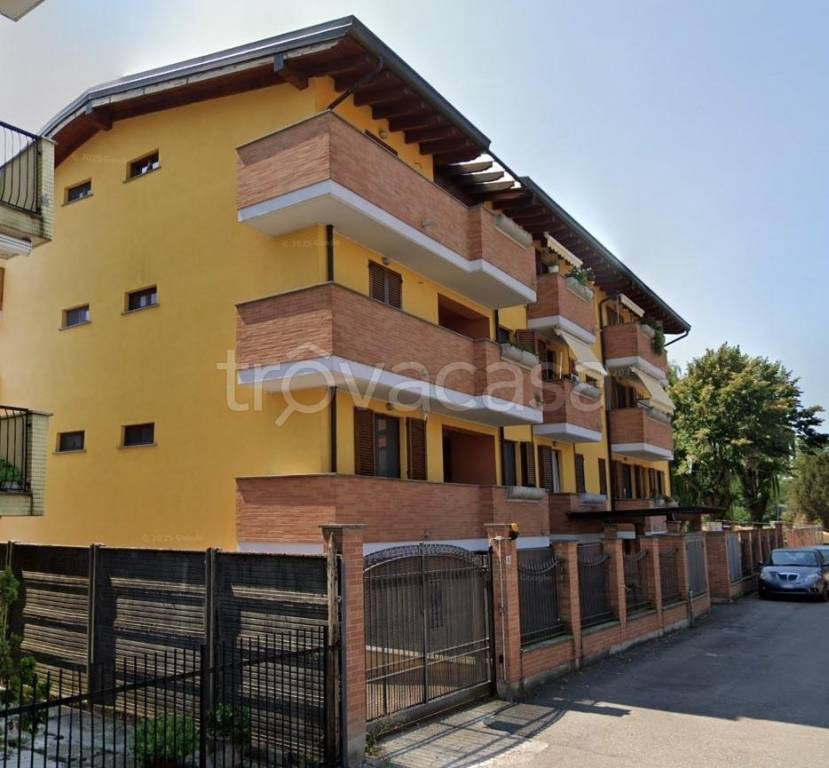 appartamento in vendita a Vermezzo con Zelo in zona Vermezzo