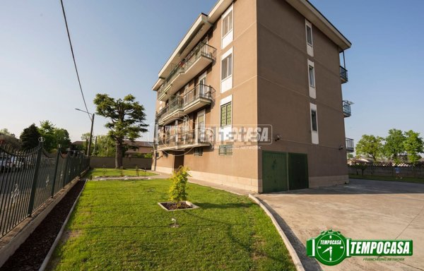 appartamento in vendita a Vermezzo con Zelo in zona Vermezzo
