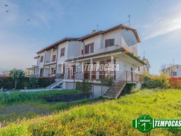casa indipendente in vendita a Vermezzo con Zelo in zona Vermezzo