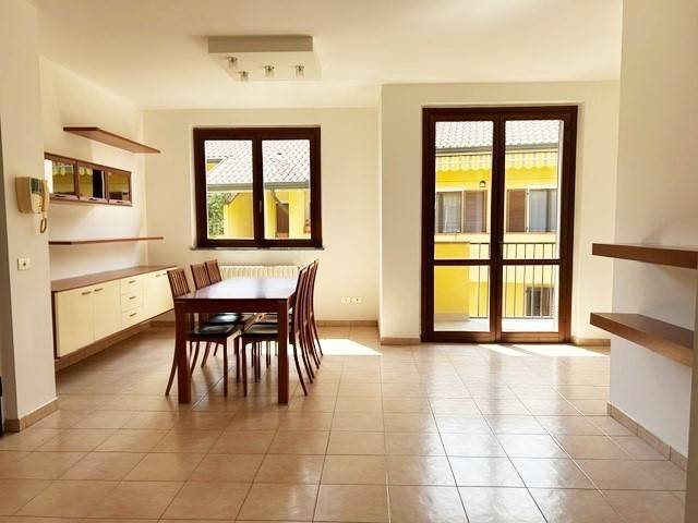 appartamento in vendita a Vermezzo con Zelo in zona Vermezzo