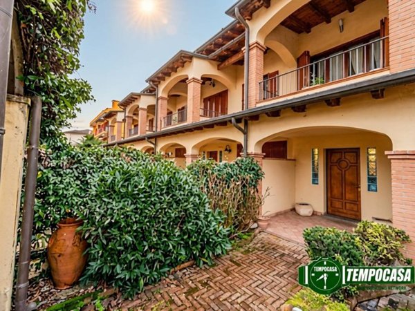 casa indipendente in vendita a Vermezzo con Zelo in zona Vermezzo
