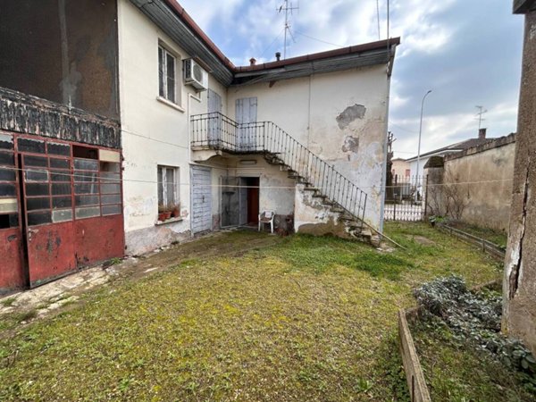 appartamento in vendita a Vermezzo con Zelo in zona Vermezzo