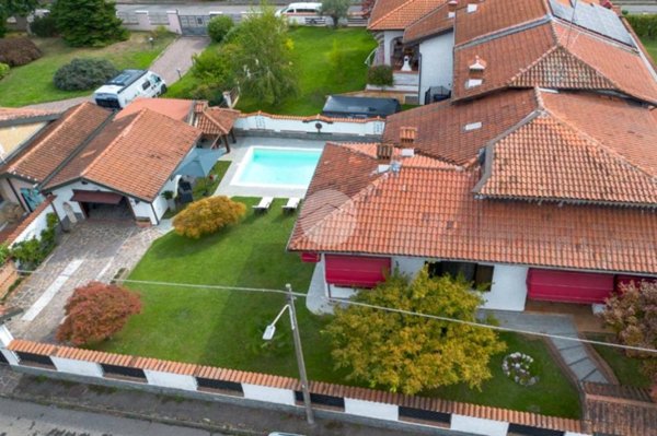 casa indipendente in vendita a Vermezzo con Zelo in zona Vermezzo