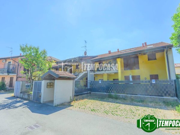 appartamento in vendita a Vermezzo con Zelo in zona Vermezzo