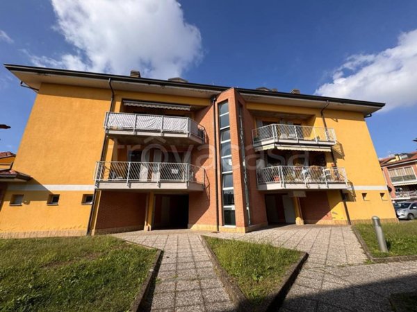 appartamento in vendita a Vermezzo con Zelo in zona Vermezzo