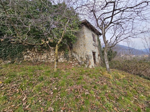 appartamento in vendita ad Adrara San Martino