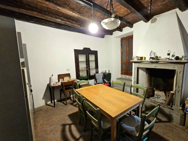 casa indipendente in vendita ad Adrara San Martino