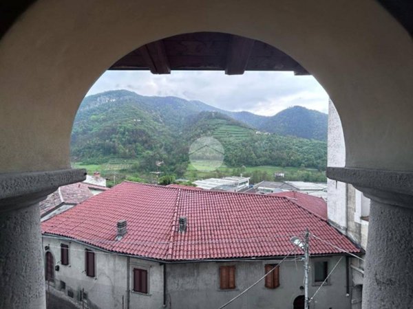 appartamento in vendita ad Adrara San Martino