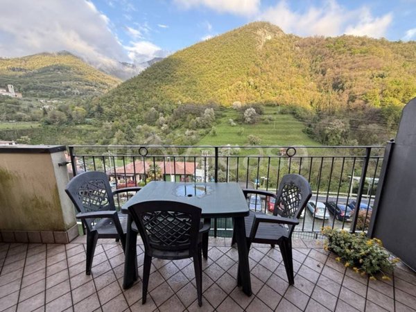 appartamento in vendita ad Adrara San Martino