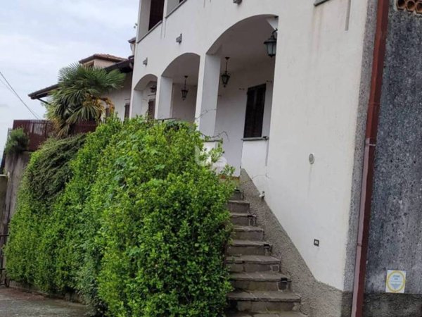 appartamento in vendita ad Adrara San Martino