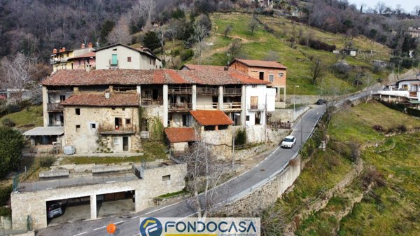quadrivano in vendita ad Adrara San Martino