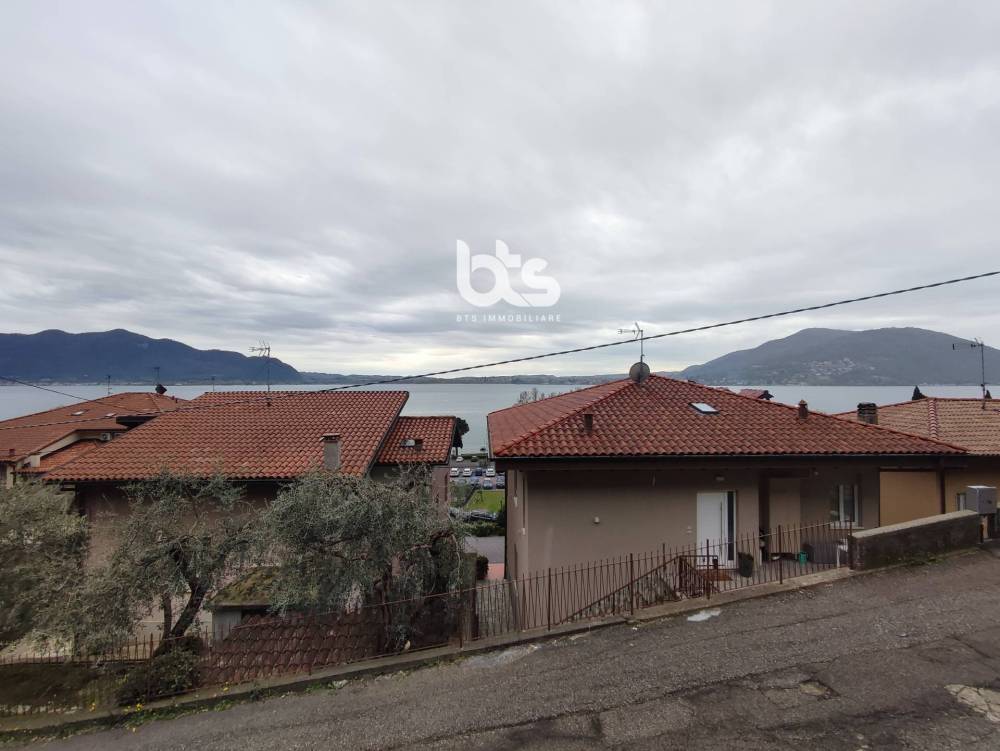 casa indipendente in vendita ad Adrara San Martino