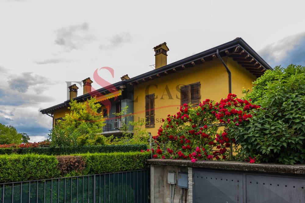appartamento in vendita ad Adrara San Martino