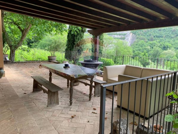 casa indipendente in vendita ad Adrara San Martino