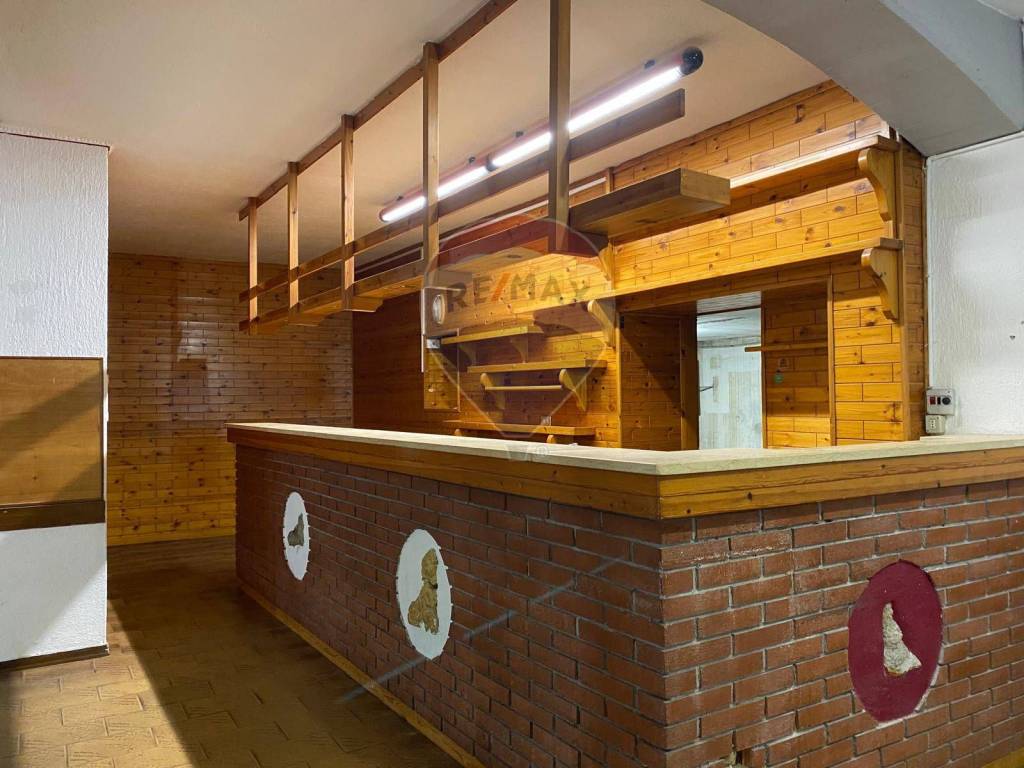 negozio in vendita ad Adrara San Martino