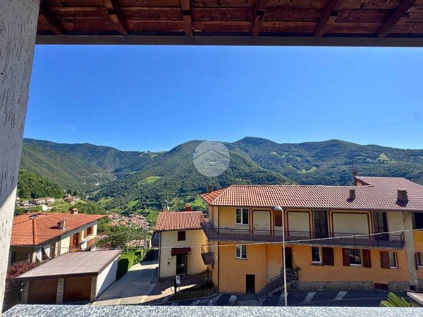 appartamento in vendita ad Adrara San Martino