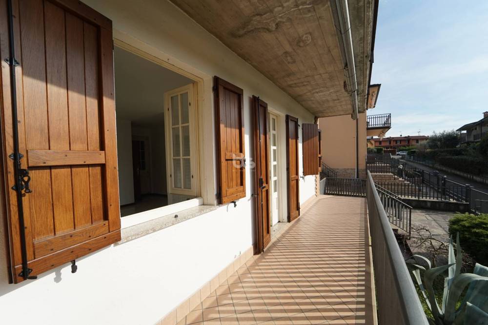 casa indipendente in vendita ad Adrara San Martino