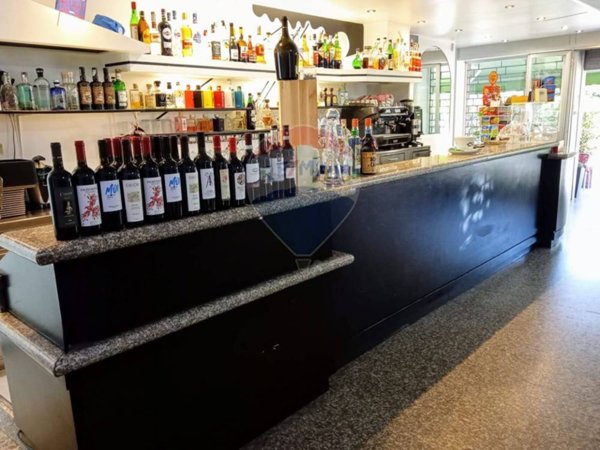 negozio in vendita ad Adrara San Martino
