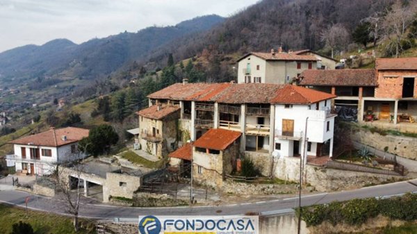 appartamento in vendita ad Adrara San Martino