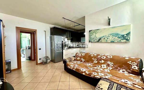 appartamento in vendita ad Adrara San Martino