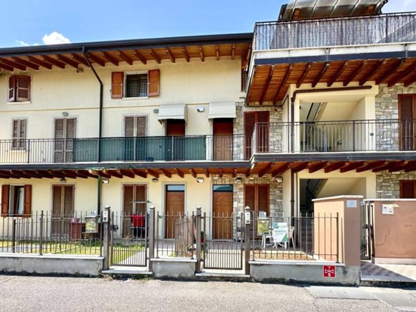 appartamento in vendita ad Adrara San Martino