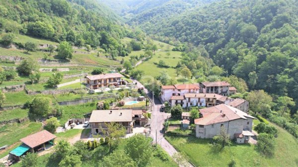 appartamento in vendita ad Adrara San Martino