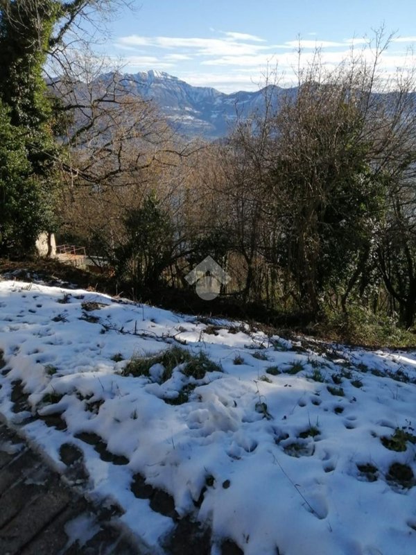 appartamento in vendita ad Adrara San Martino