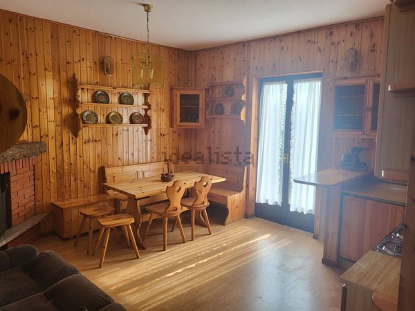 appartamento in vendita ad Adrara San Martino