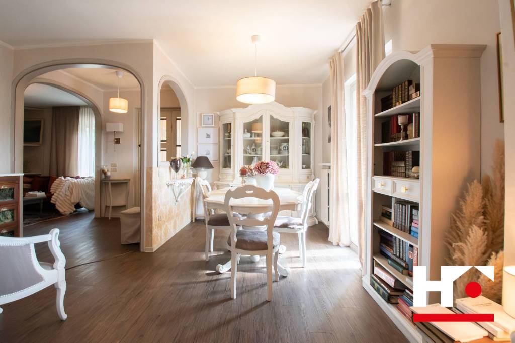 casa indipendente in vendita ad Adrara San Martino