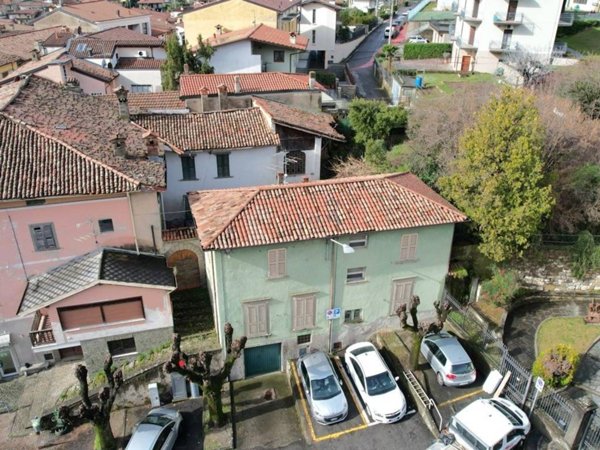 casa indipendente in vendita ad Adrara San Martino