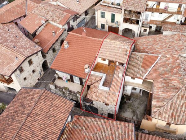 appartamento in vendita ad Adrara San Martino