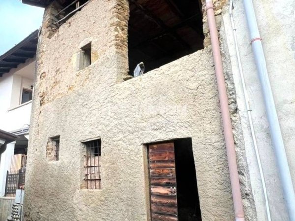 casale in vendita ad Adrara San Martino