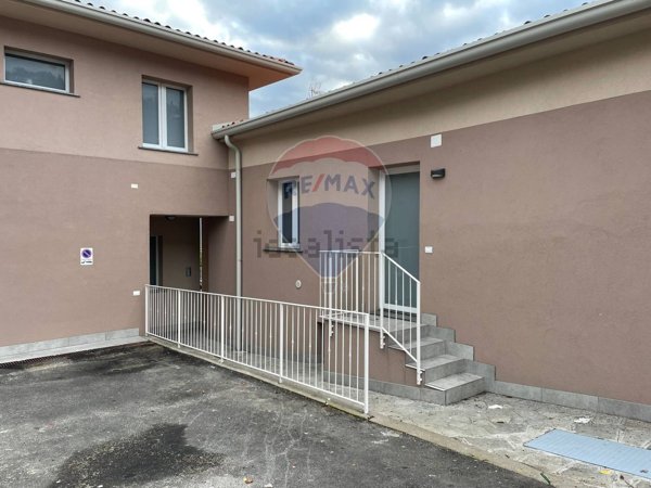 appartamento in vendita ad Adrara San Martino