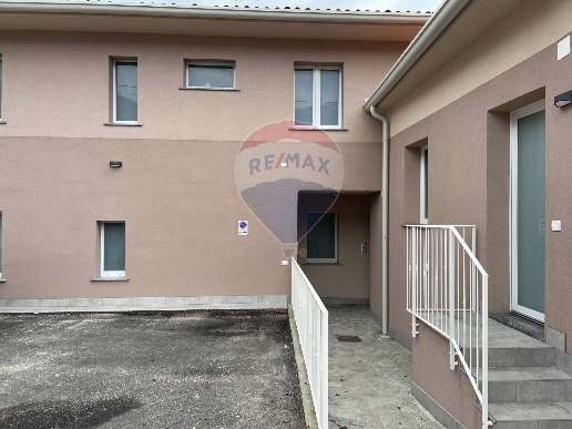 appartamento in vendita ad Adrara San Martino