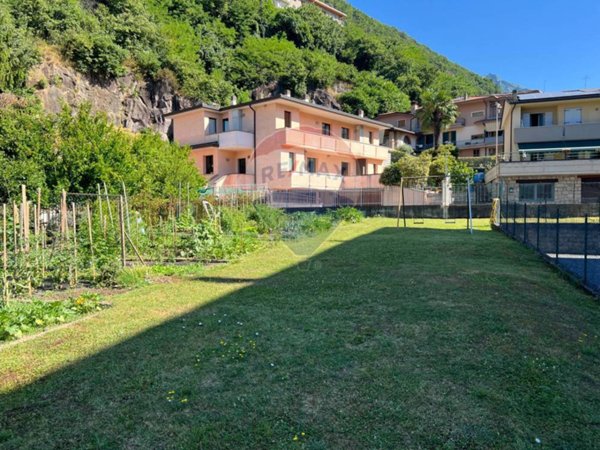 appartamento in vendita ad Adrara San Martino