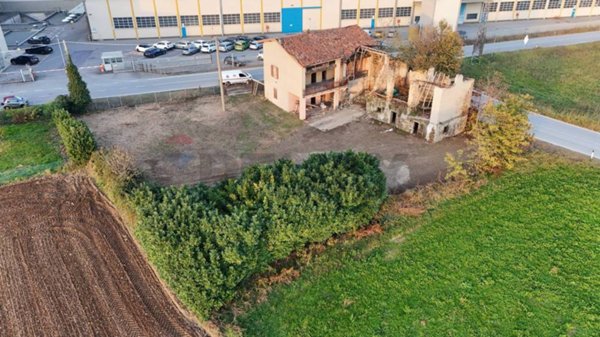 casale in vendita ad Adrara San Martino