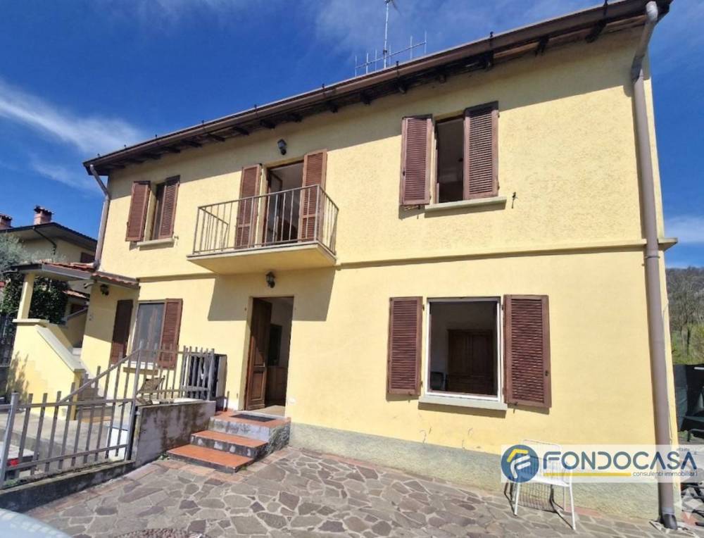 appartamento in vendita ad Adrara San Martino