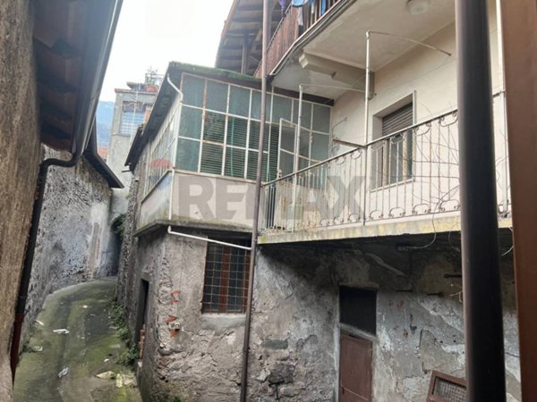 appartamento in vendita ad Adrara San Martino