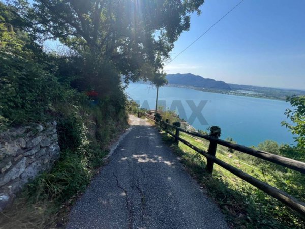 terreno agricolo in vendita ad Adrara San Martino