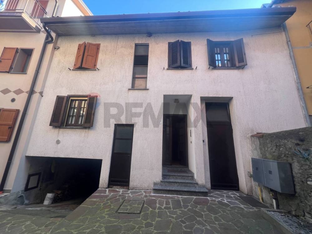 appartamento in vendita ad Adrara San Martino