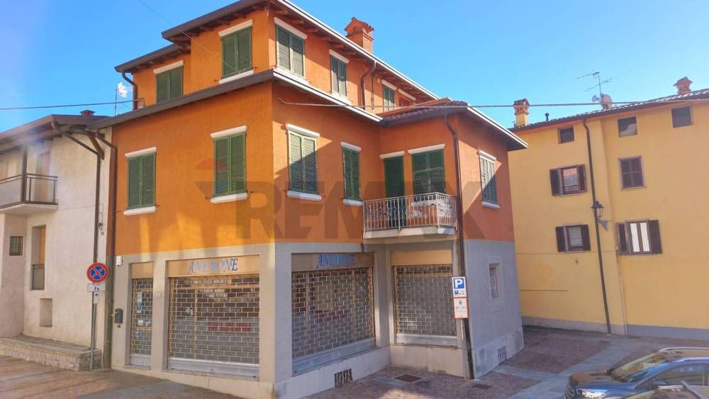 appartamento in vendita ad Adrara San Martino
