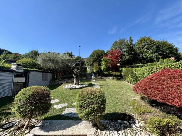 appartamento in vendita ad Adrara San Martino