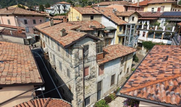 monolocale in vendita ad Adrara San Martino