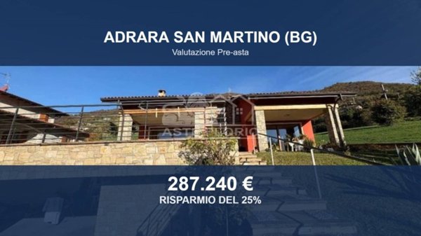 casa indipendente in vendita ad Adrara San Martino