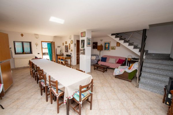 appartamento in vendita ad Adrara San Rocco
