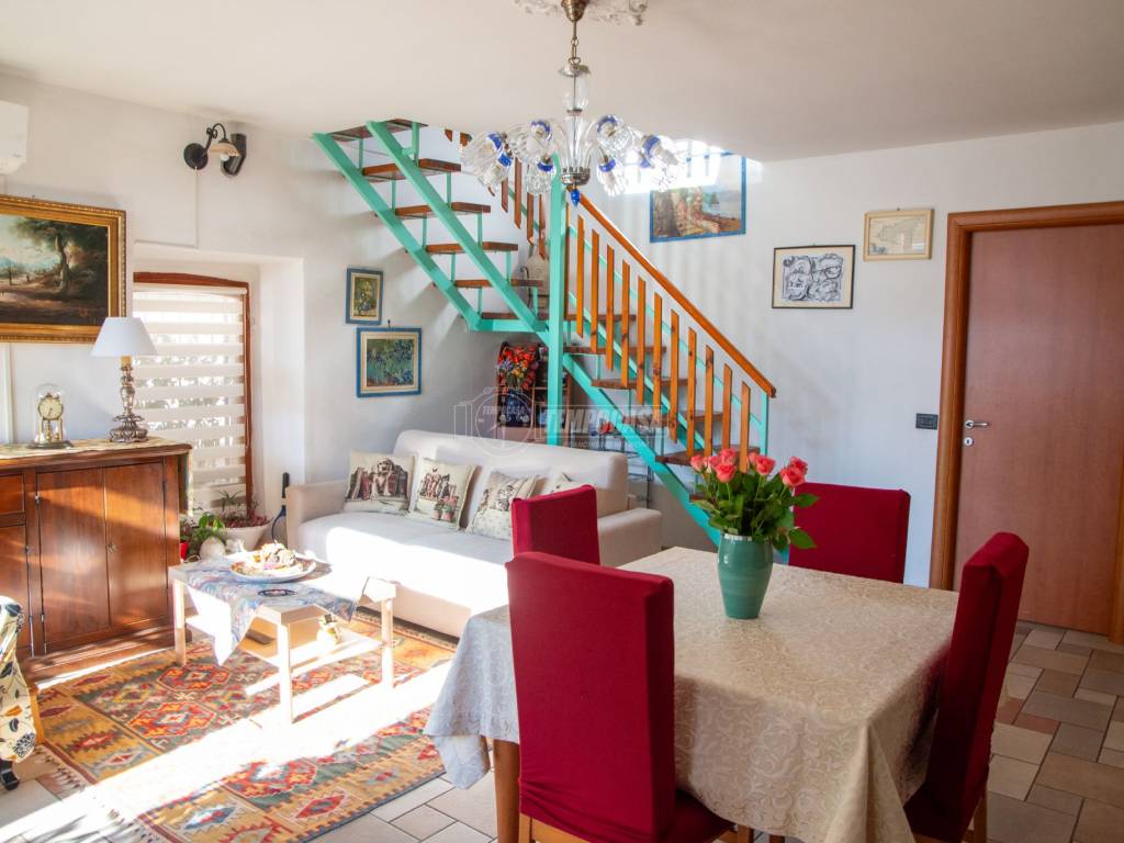 appartamento in vendita ad Adrara San Rocco