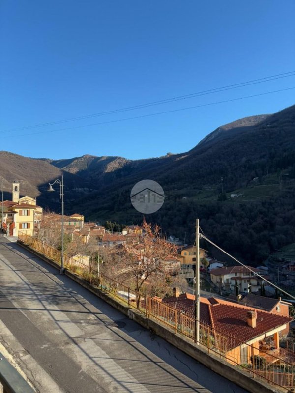 appartamento in vendita ad Adrara San Rocco