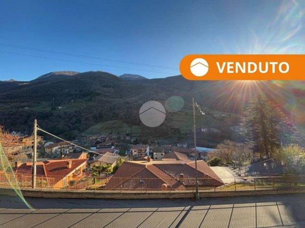 appartamento in vendita ad Adrara San Rocco