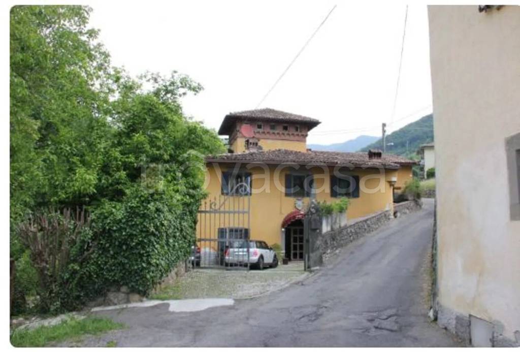 appartamento in vendita ad Adrara San Rocco